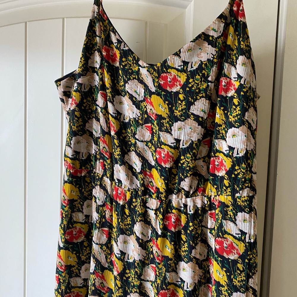 Black floral tiered midi dress